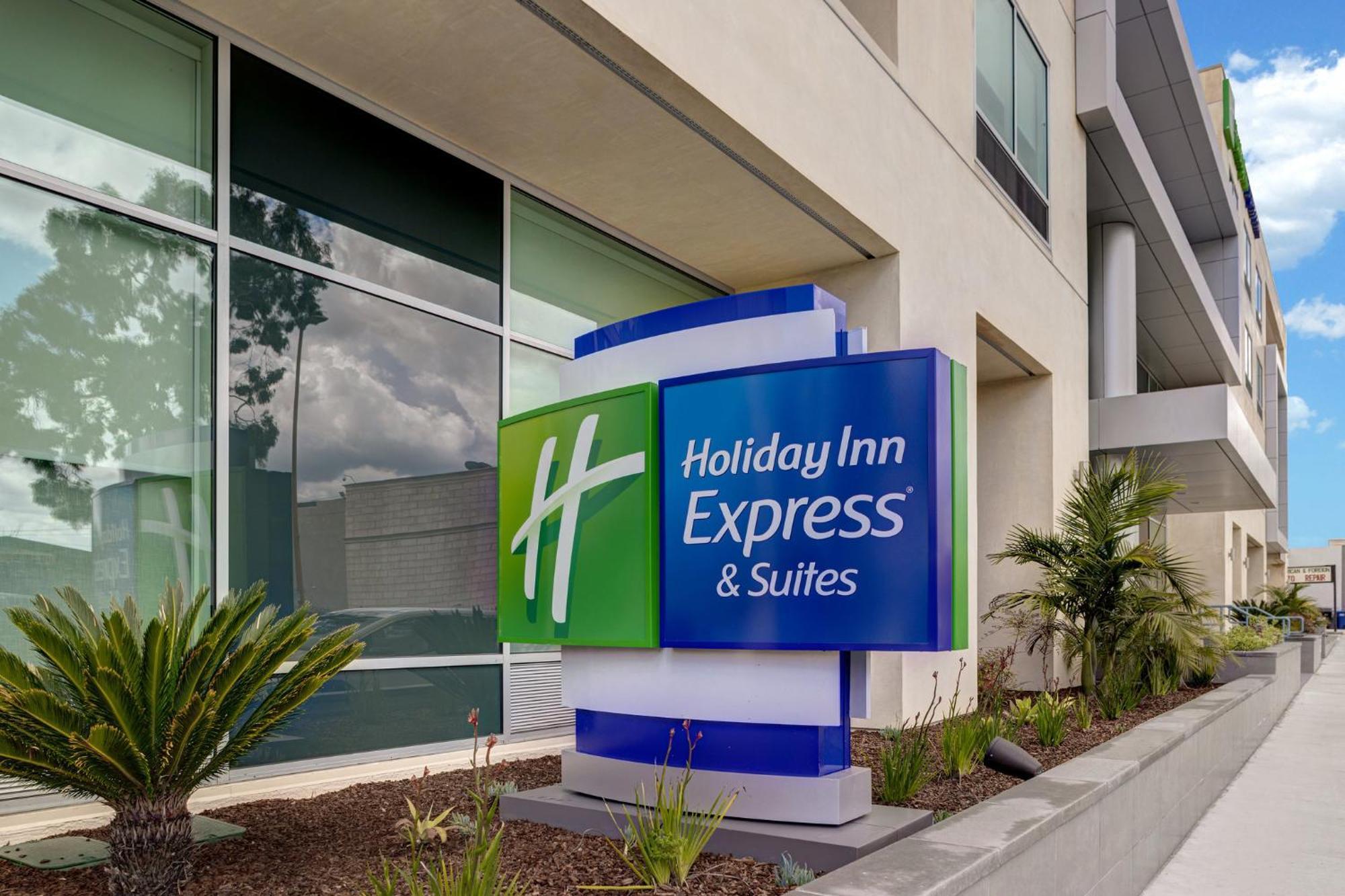 Holiday Inn Express & Suites - Glendale Downtown Esterno foto